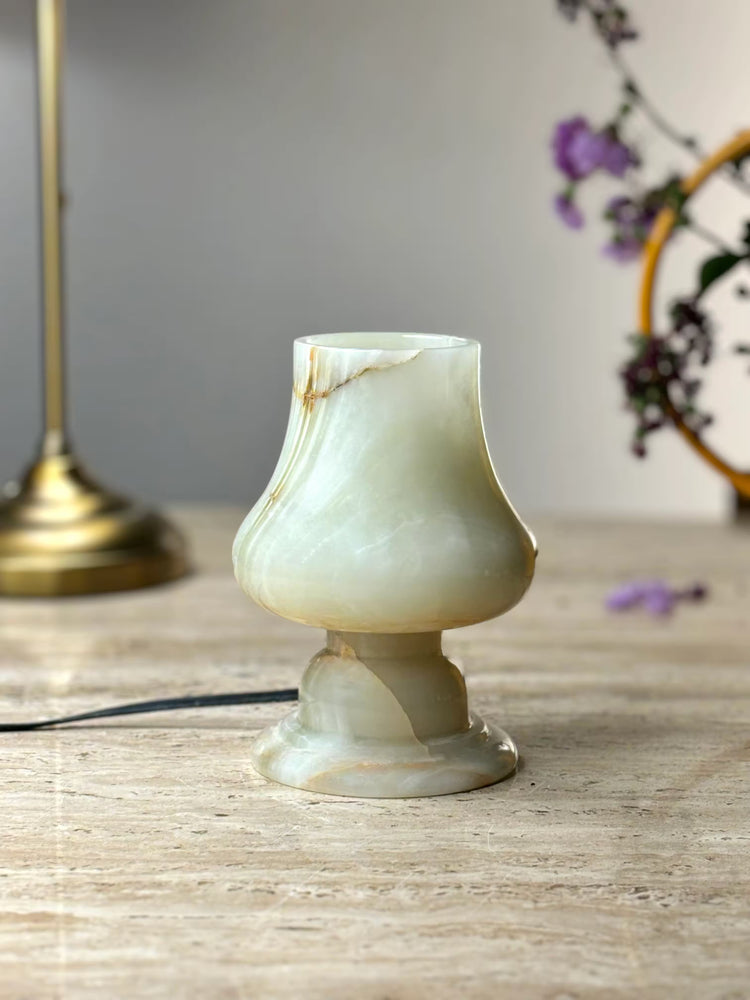 Onyx Bloom Lamp