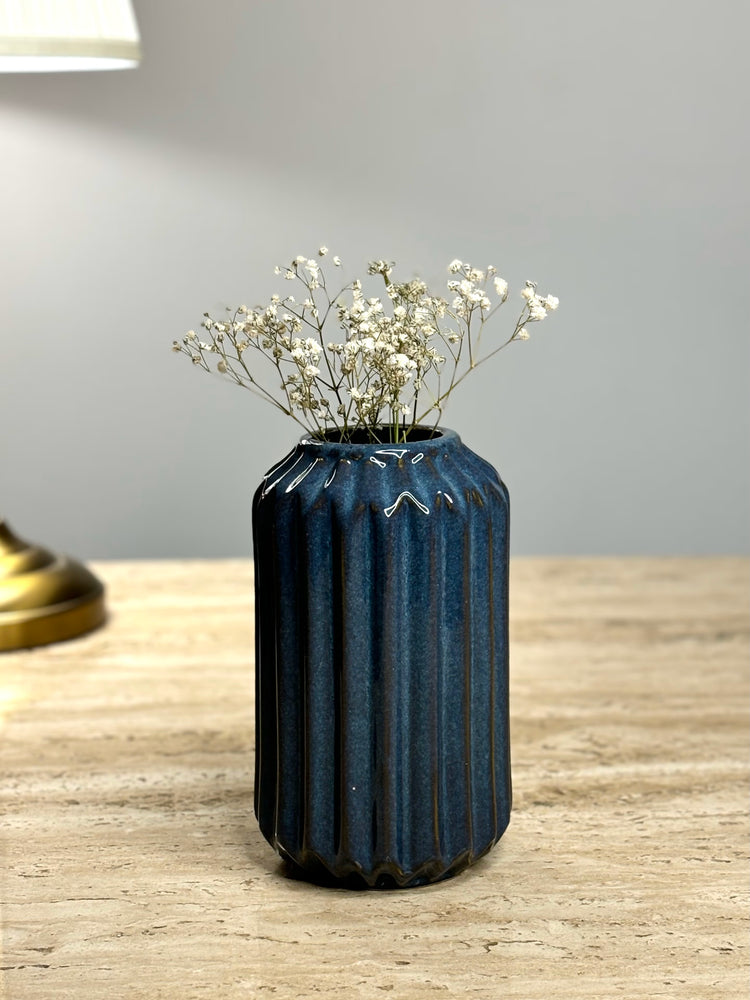 Shyama Porcelain Flower Vase